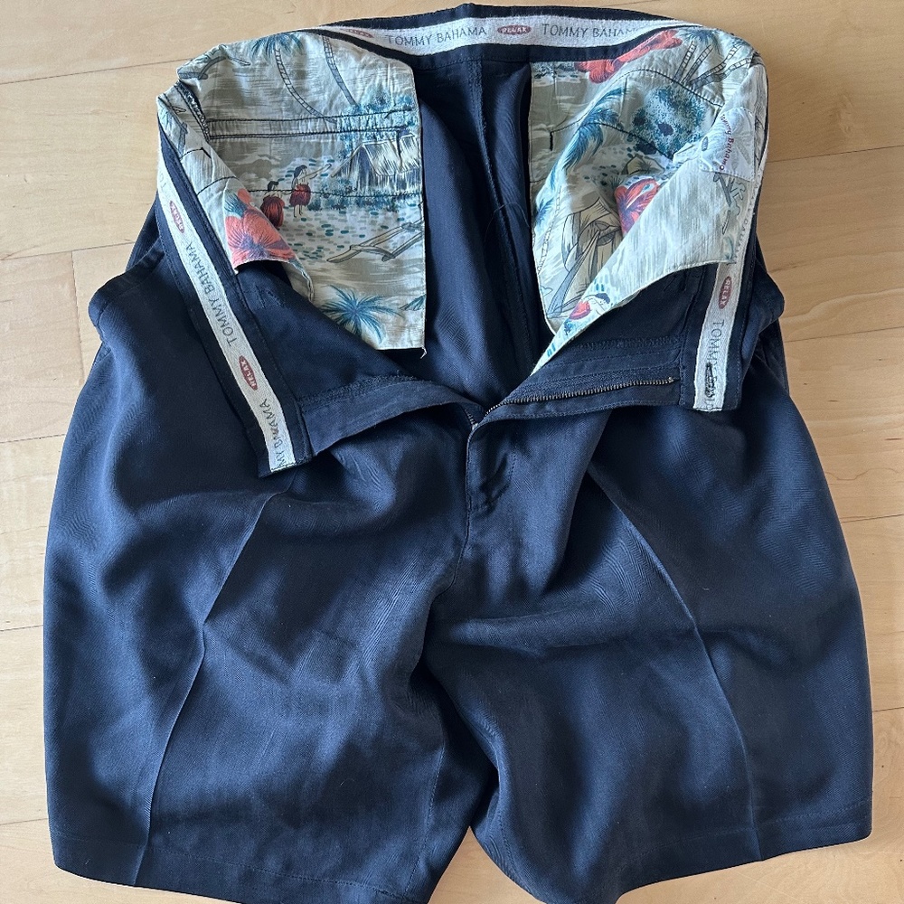 Tommy Bahama Shorts, 100% silk, very nice, sharp.